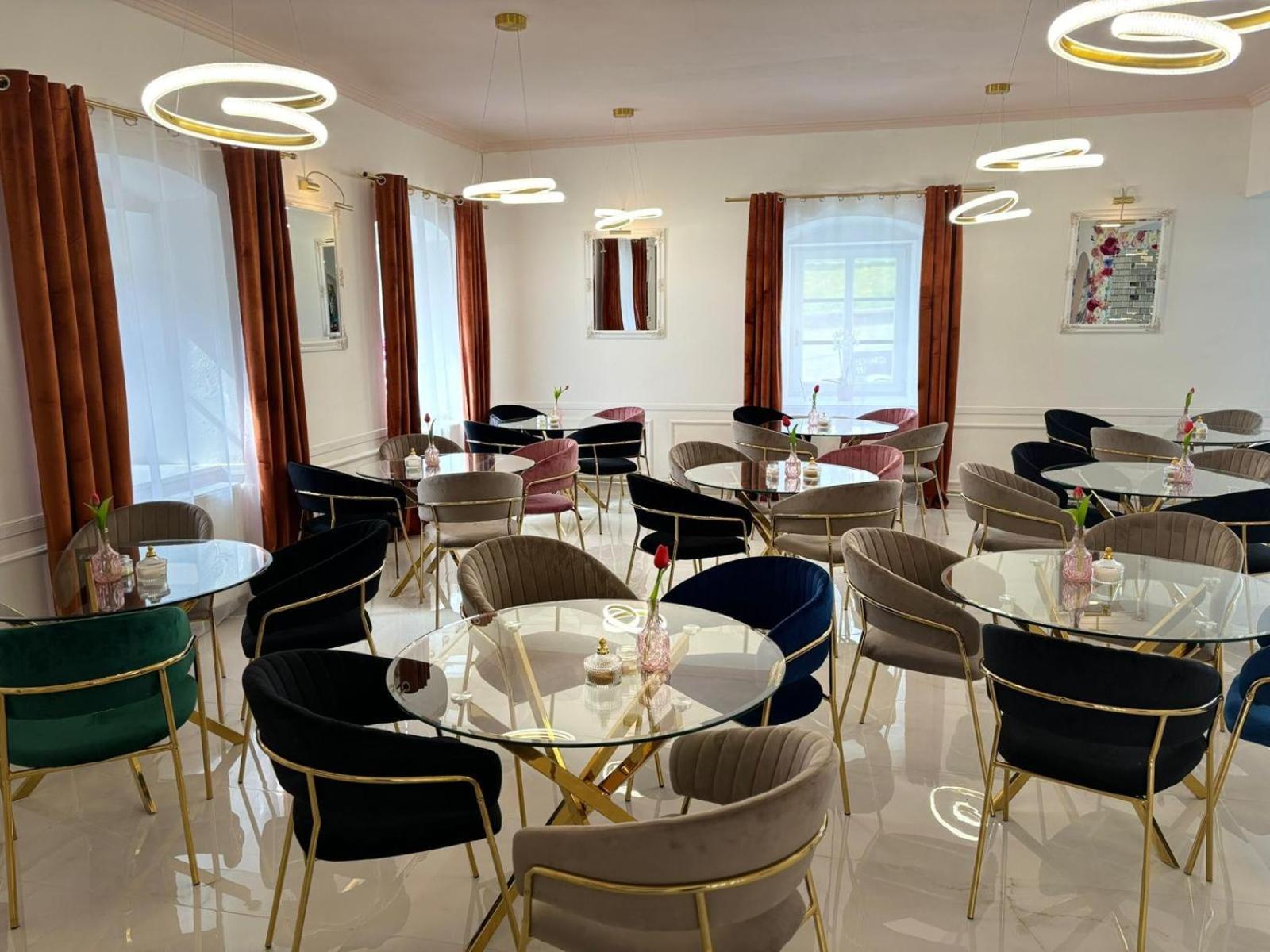 Boutique Hotel Posta Rl 오라우스키 포자모크 외부 사진